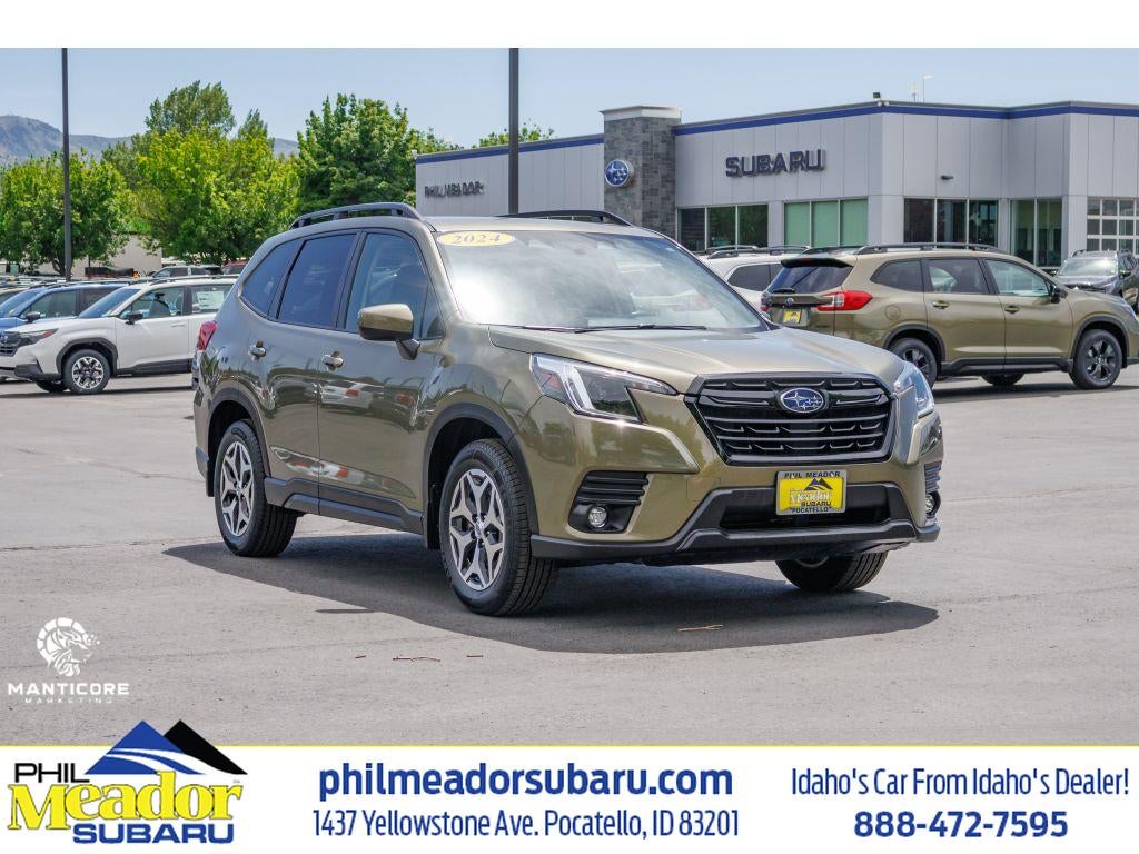 2024 Subaru Forester Premium in Autumn Green Metallic — front three-quarter view