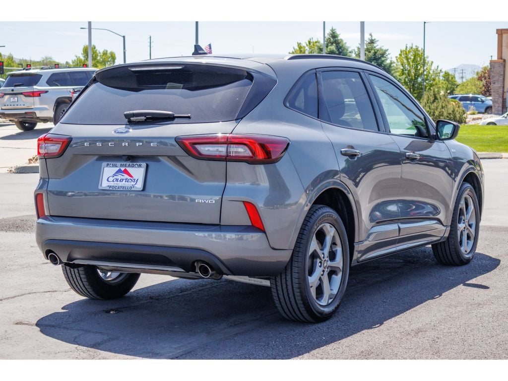 2023 Ford Escape — rear three-quarter view