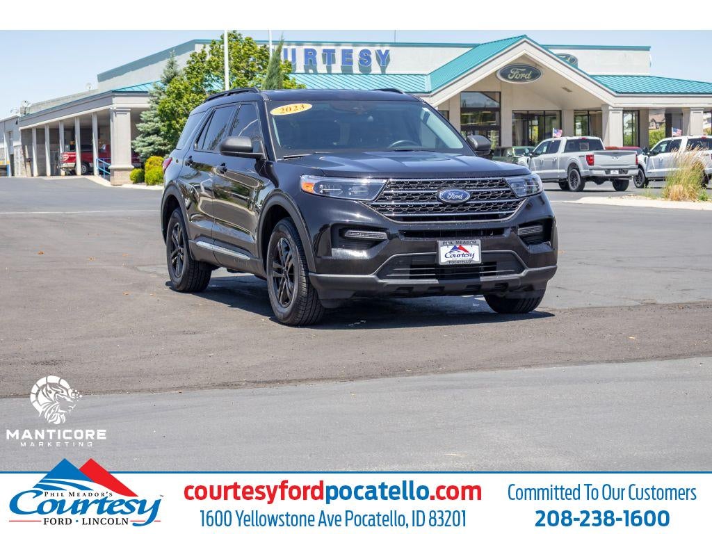 2023 Ford Explorer XLT in Black — front three-quarter view