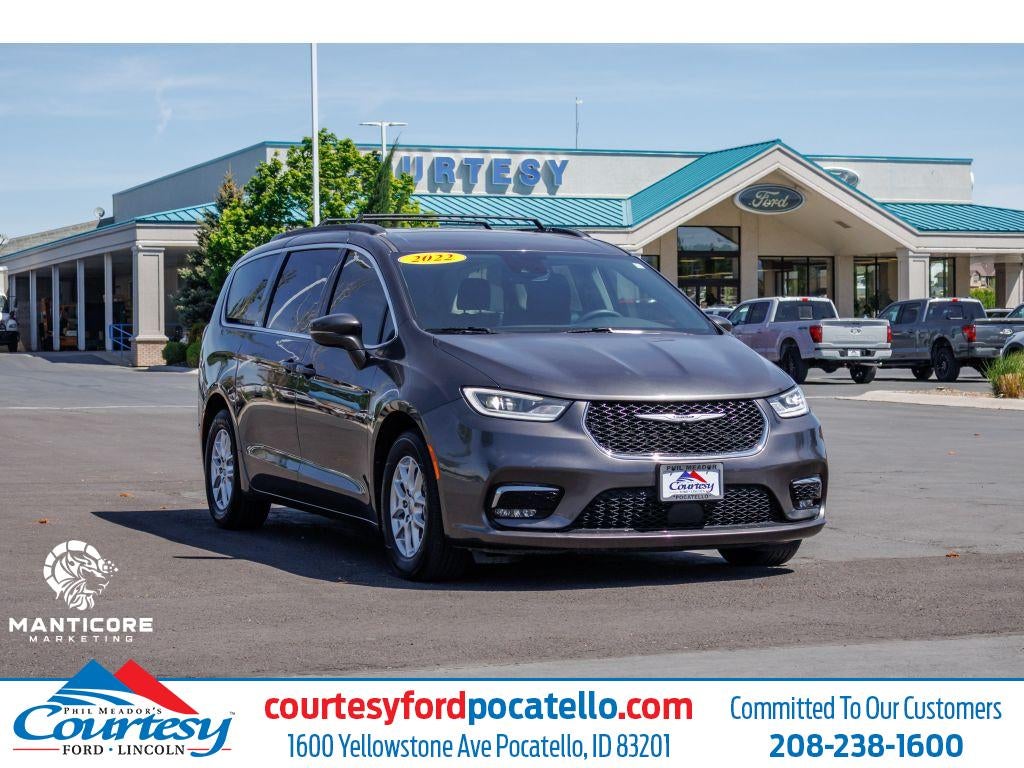 2022 Chrysler Pacifica Touring L in Gray — front three-quarter view