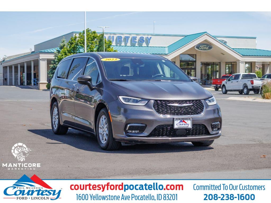 2023 Chrysler Pacifica Touring L in Gray — front three-quarter view