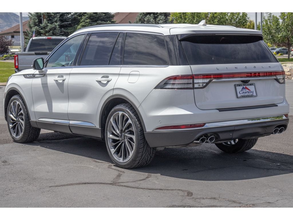 2020 Lincoln Aviator — detail view