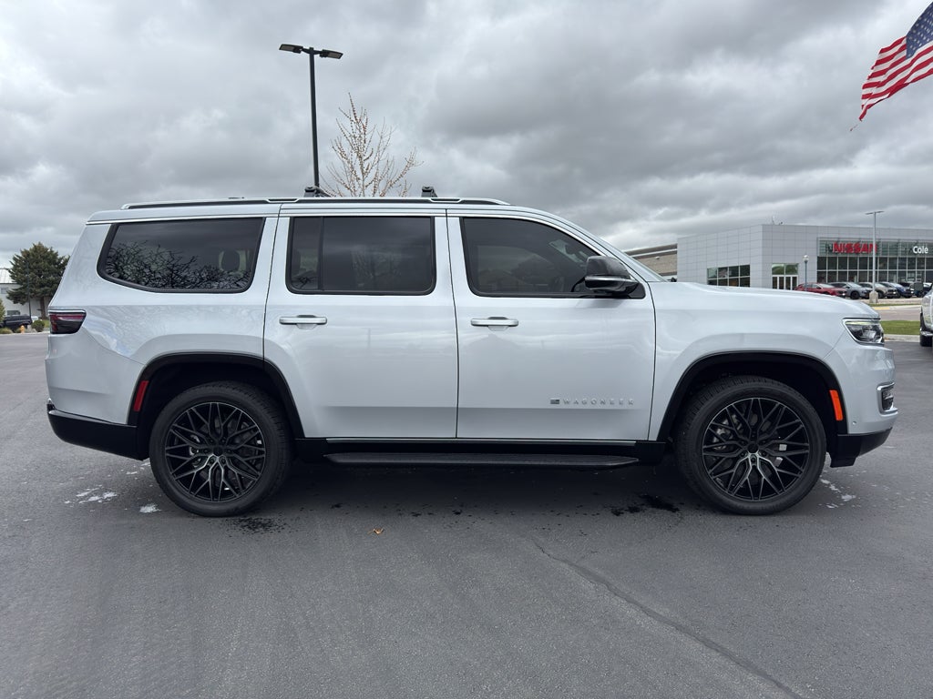 2023 Jeep Wagoneer — side profile view